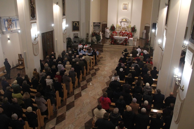 Tarnów. Poświęcenie organów w kościele Matki Bożej Szkaplerznej