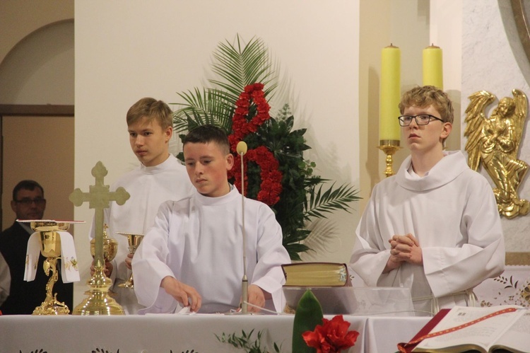 Tarnów. Poświęcenie organów w kościele Matki Bożej Szkaplerznej