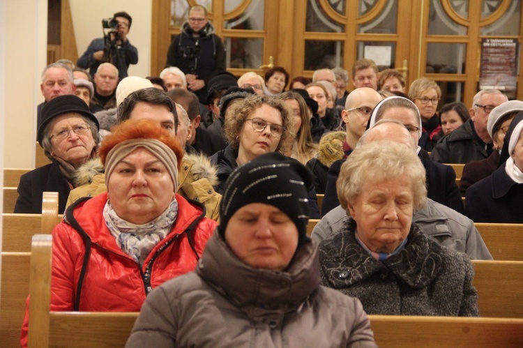 Tarnów. Poświęcenie organów w kościele Matki Bożej Szkaplerznej