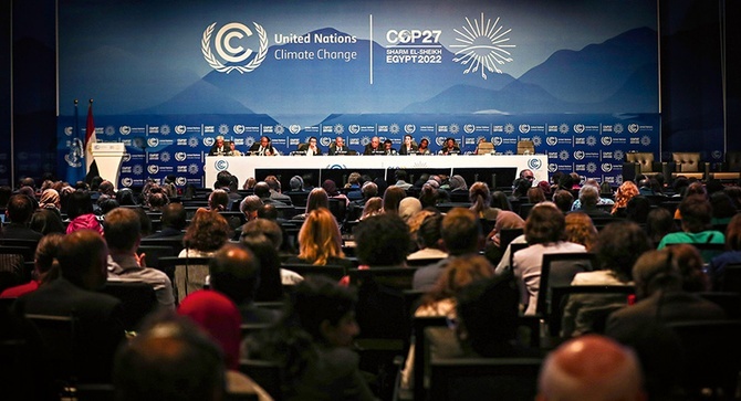 W szczycie COP27 w Egipcie wzięło udział ok. 35 tysięcy osób.