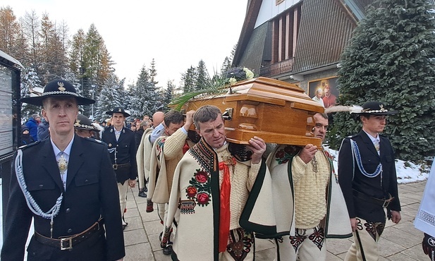 Bachledówka. Ostatnie pożegnanie znanego paulina o. Stanisława Jarosza