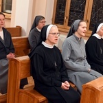 Błogosławieństwo 6 sióstr na nadzwyczajnych szafarzy Komunii św.
