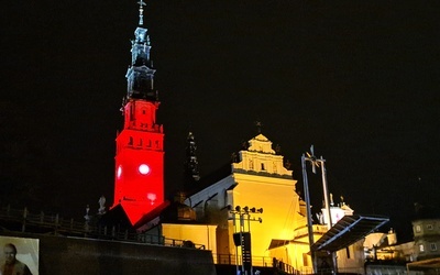 Papież dziękuje za „Red Week”. Kraków dołączy do akcji w piątek