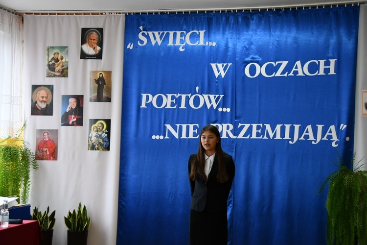 Dobrociesz. Święci w oczach poetów