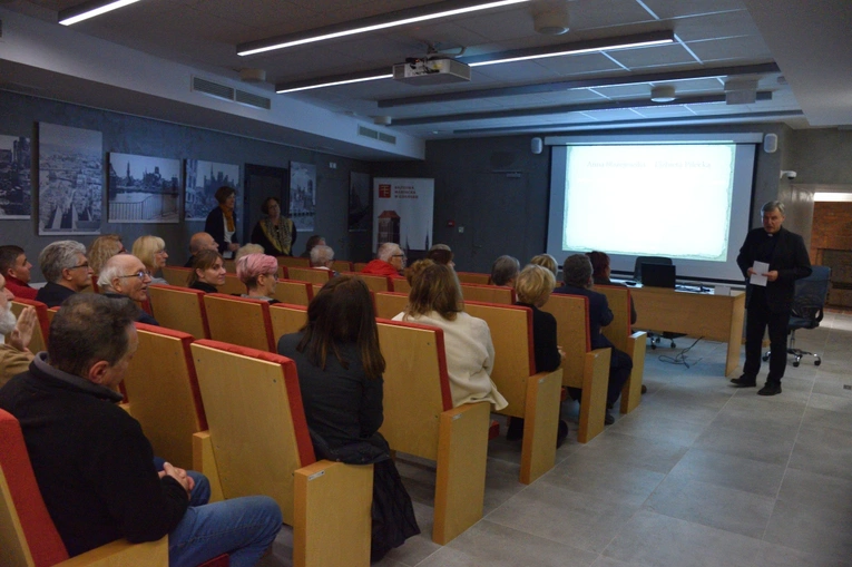 Średniowieczny detal - wystawa w bazylice Mariackiej