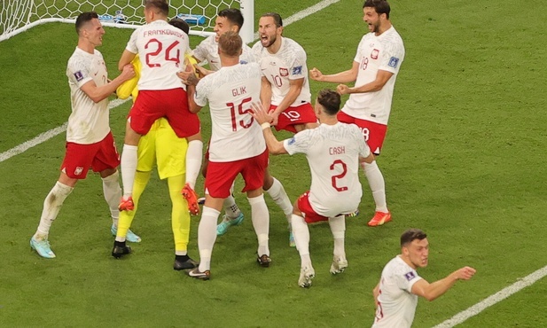 Polska-Arabia Saudyjska: Szczęsny show! Lewandowski padł ze szczęścia!