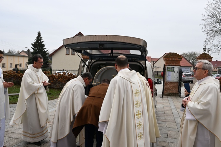 Rozpoczęcie peregrynacji w Skrzatuszu