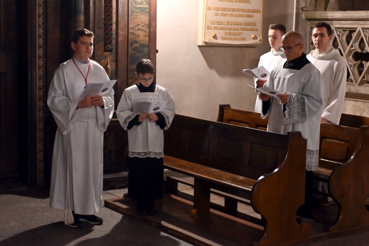 Świdnica. Pierwsze nieszpory Adwentu w katedrze