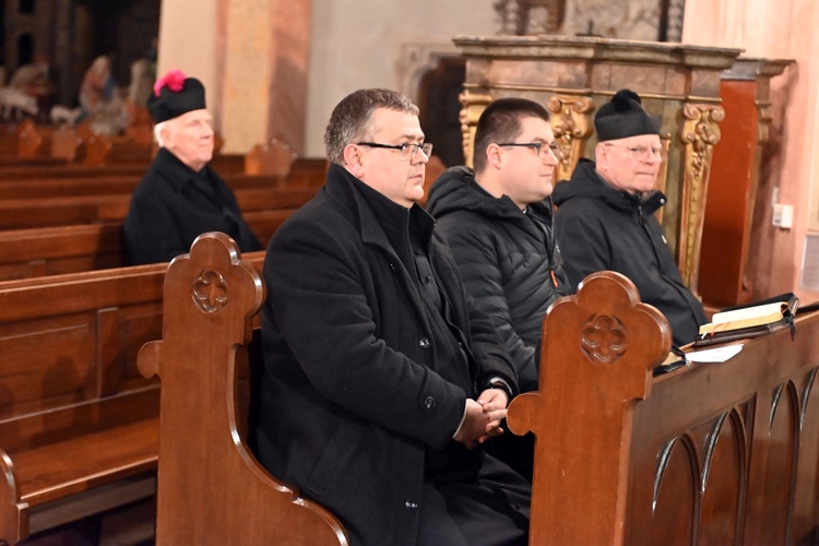 Świdnica. Pierwsze nieszpory Adwentu w katedrze