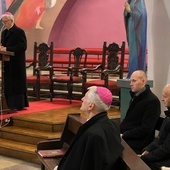 Abp Skworc do księży: Musimy sobie uświadomić na nowo jak ważna w strukturze Kościoła jest parafia
