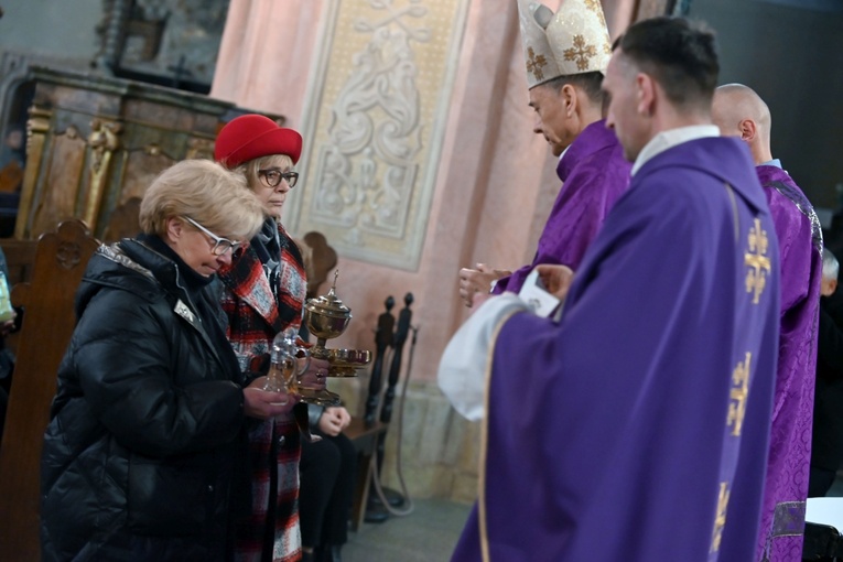 Msza św. w intencji podopiecznych Domowego Hospicjum w Świdnicy