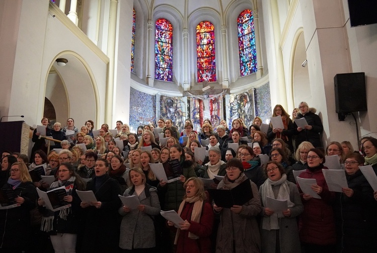 Adwentowe pieśni u franciszkanów