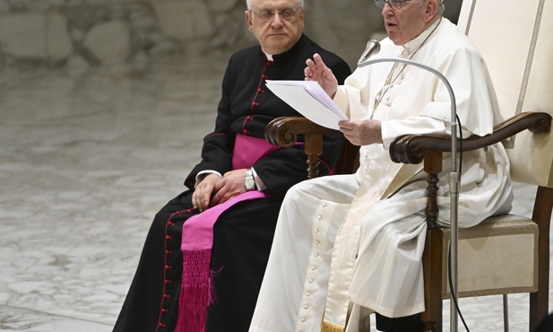 Papież Franciszek o kapłaństwie kobiet: nie ma na to miejsca, ale nie umniejsza to godności i roli kobiety