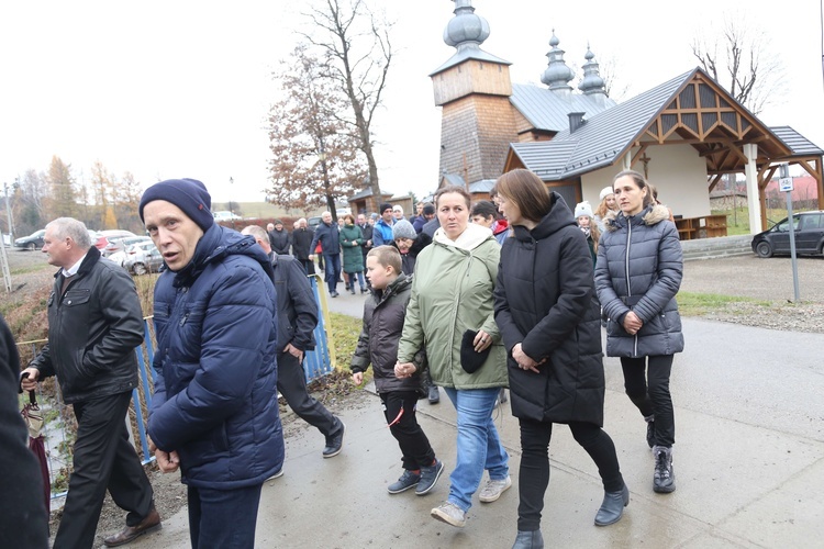 Droga Krzyżowa w Binczarowej