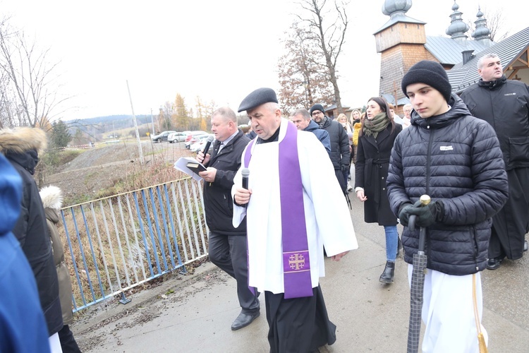 Droga Krzyżowa w Binczarowej