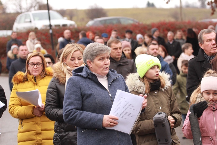 Droga Krzyżowa w Binczarowej