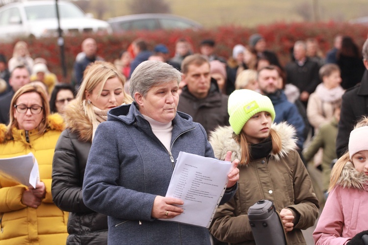 Droga Krzyżowa w Binczarowej