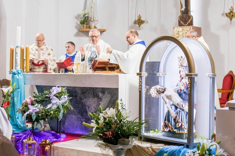 Pieta Skrzatuska w parafii Najświętszego Zbawiciela w Ustce
