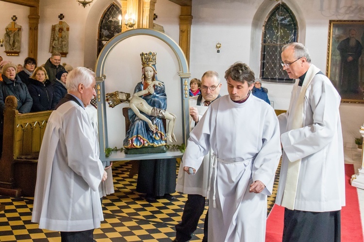 Pieta Skrzatuska w parafii Najświętszego Zbawiciela w Ustce