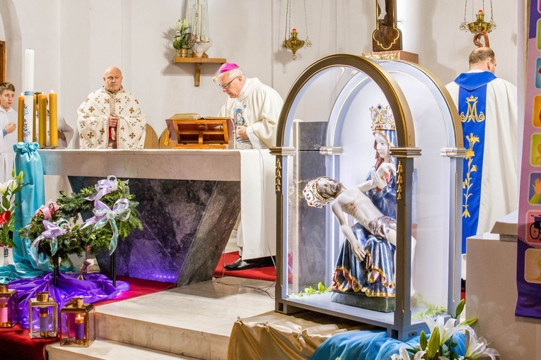 Pieta Skrzatuska w parafii Najświętszego Zbawiciela w Ustce