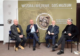 – Pragnęliśmy odnaleźć choć jedną osobę z przestrzeliną na głowie, by móc udowodnić, że to masowy grób ofiar PRL- -owskiego reżimu – mówił prof. Krzysztof Szwagrzyk.