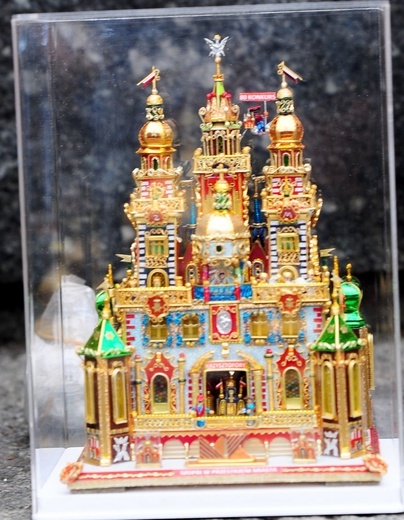 Prezentacja szopek krakowskich pod pomnikiem Mickiewicza 2022 cz. 2