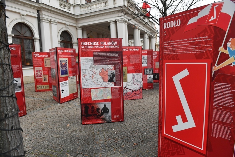 Wystawa "Jesteśmy Polakami. Związek Polaków w Niemczech" otwarta