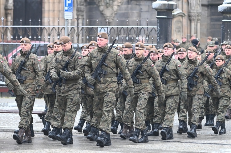 Przysięga nowych żołnierzy 16 Dolnośląskiej Brygady Obrony Terytorialnej