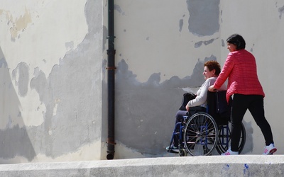 Franciszek apeluje o pomoc dla niepełnosprawnych żyjących na terenach konfliktów