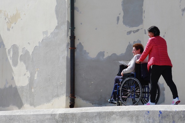 Franciszek apeluje o pomoc dla niepełnosprawnych żyjących na terenach konfliktów