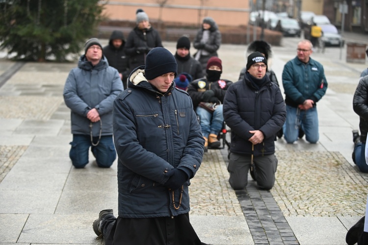 Rodzinny Różaniec w Świdnicy - grudzień