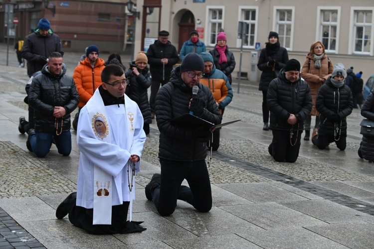 Rodzinny Różaniec w Świdnicy - grudzień