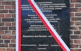 Odsłonięcie tablicy w 80. rocznicę śmierci ks. Jana Machy