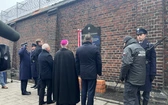 Odsłonięcie tablicy w 80. rocznicę śmierci ks. Jana Machy