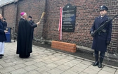 Odsłonięcie tablicy w 80. rocznicę śmierci ks. Jana Machy