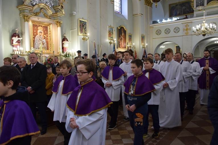 Poświęcenie obrazu Maryi i zawierzenie parafian w Makowie