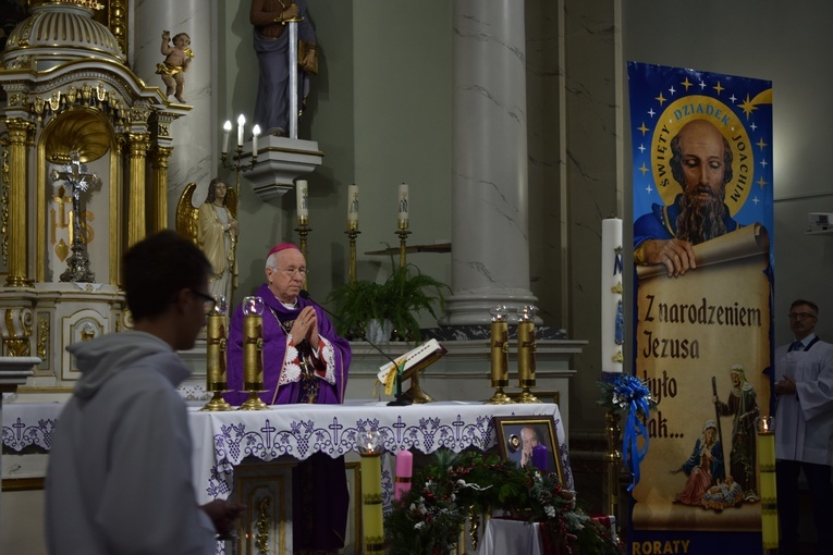 Poświęcenie obrazu Maryi i zawierzenie parafian w Makowie
