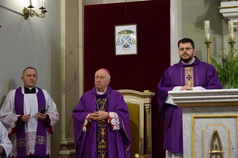 Poświęcenie obrazu Maryi i zawierzenie parafian w Makowie