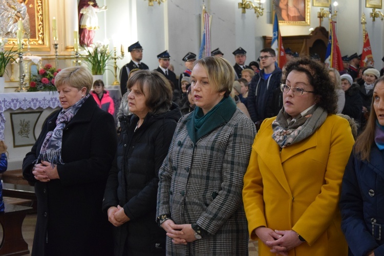 Poświęcenie obrazu Maryi i zawierzenie parafian w Makowie