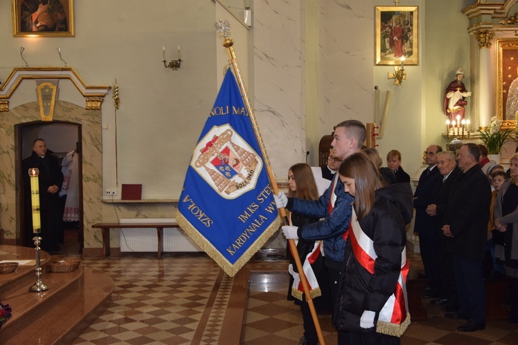 Poświęcenie obrazu Maryi i zawierzenie parafian w Makowie