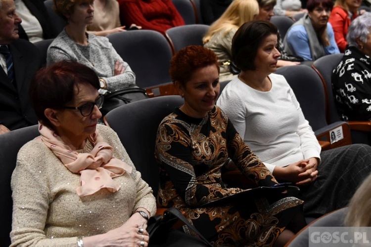 Konferencja o św. Mikołaju w Głogowie