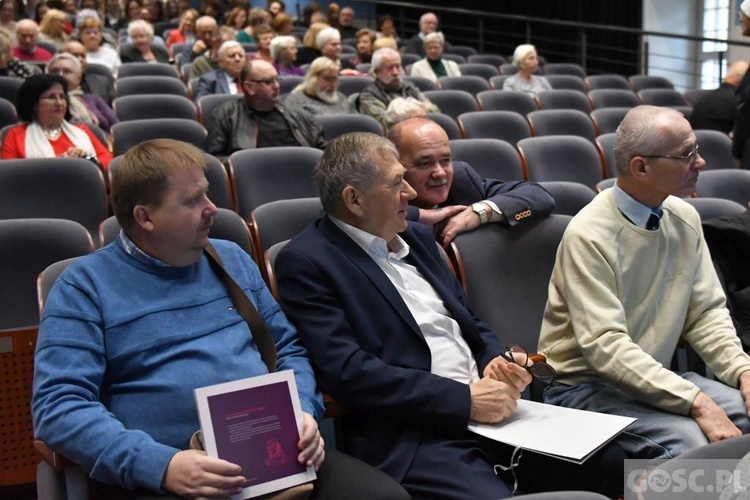 Konferencja o św. Mikołaju w Głogowie