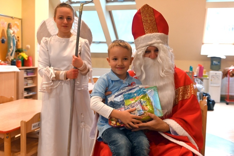 Św. Mikołaj odwiedził przedszkole sióstr prezentek