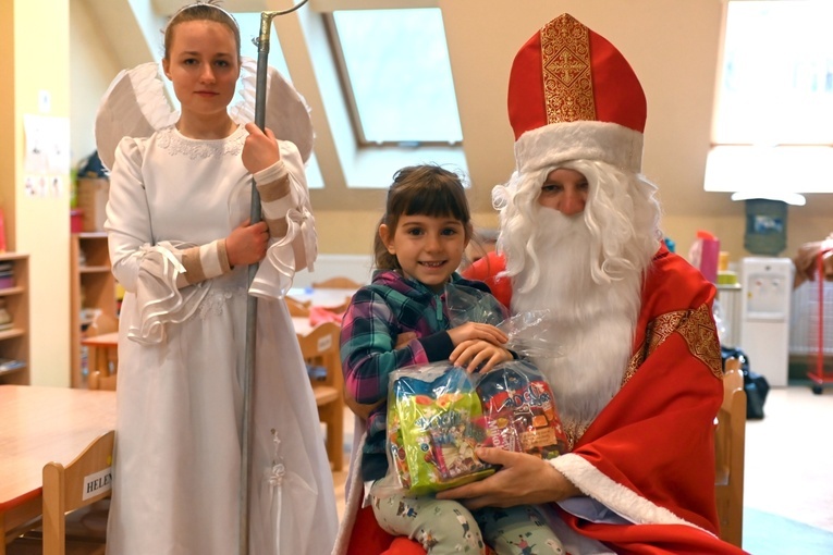 Św. Mikołaj odwiedził przedszkole sióstr prezentek