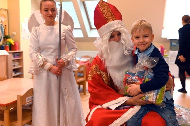 Św. Mikołaj odwiedził przedszkole sióstr prezentek