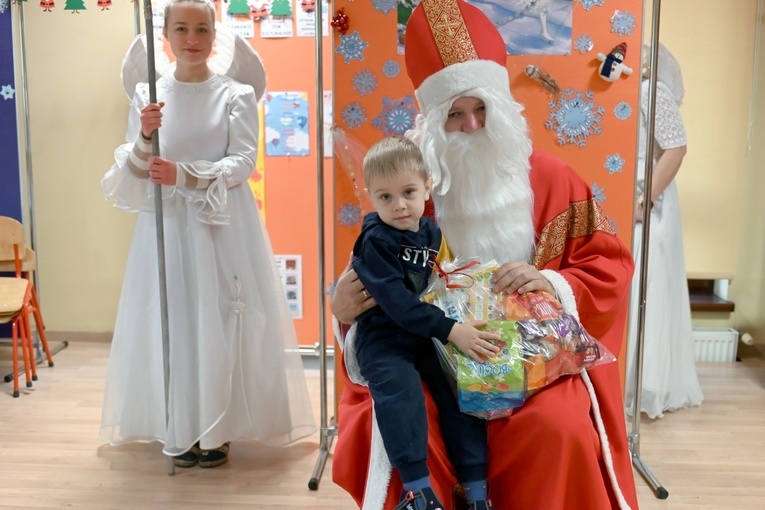 Św. Mikołaj odwiedził przedszkole sióstr prezentek