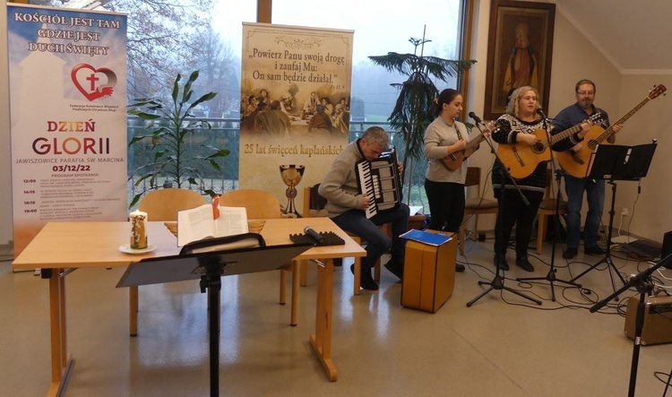 Dzień Glorii wspólnot poalfowych u św. Marcina w Jawiszowicach