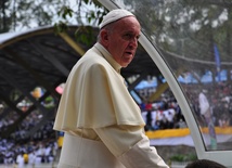 Papież: niech pamięć o Zagładzie rozbudzi pragnienie i działania na rzecz pokoju
