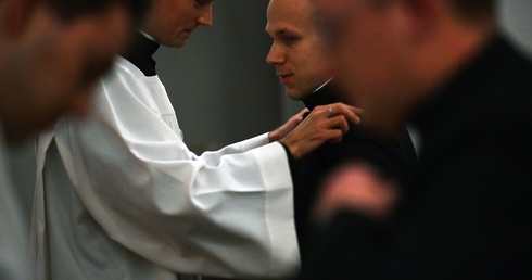 Sutanna nigdy nie milczy. Obłóczyny w seminarium