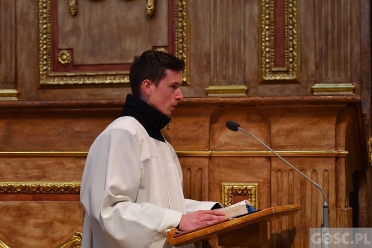 ​Kandydatura i akolitat w Paradyżu